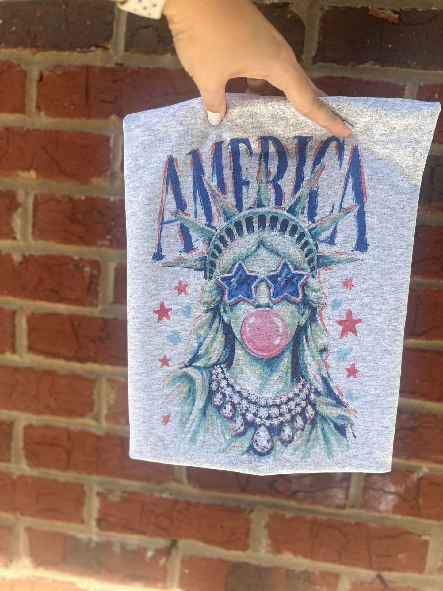 Liberty Pop Graphic Tee
